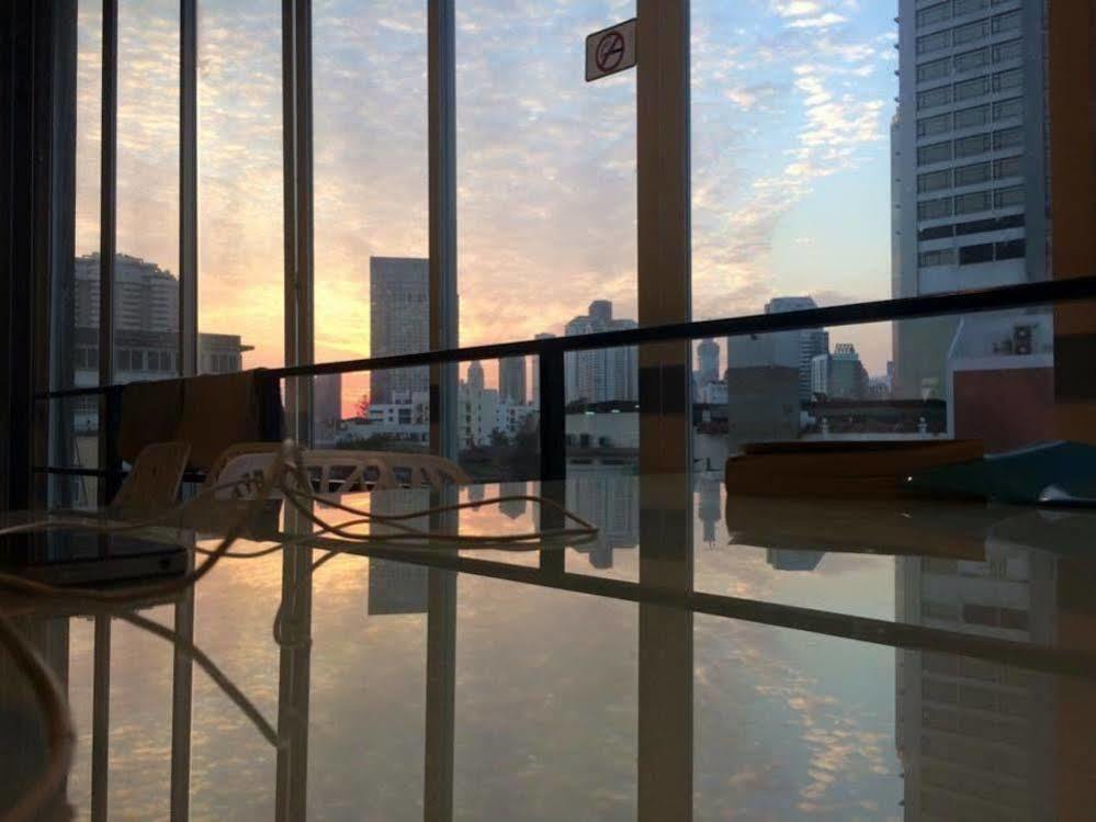 Jellybean Ezy Sathorn