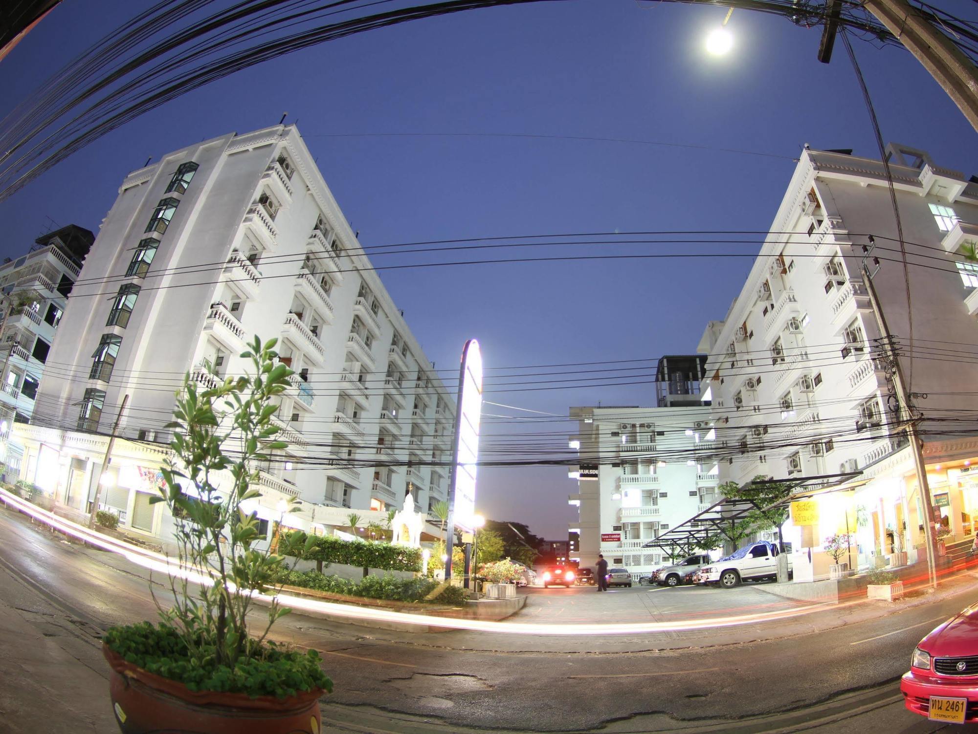 Wallada Place 2*