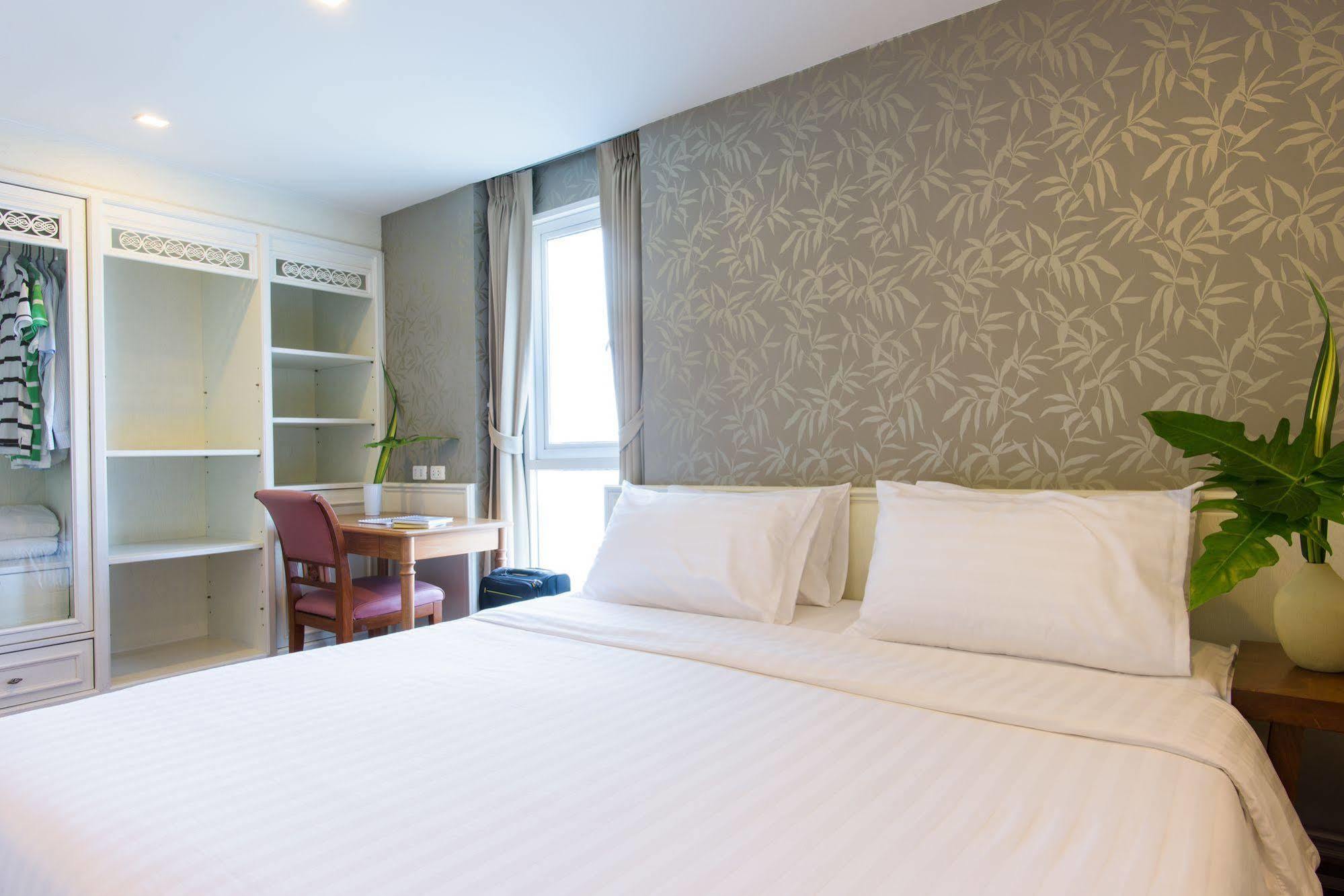 Sabai Sathorn Service Aparthotel 4*