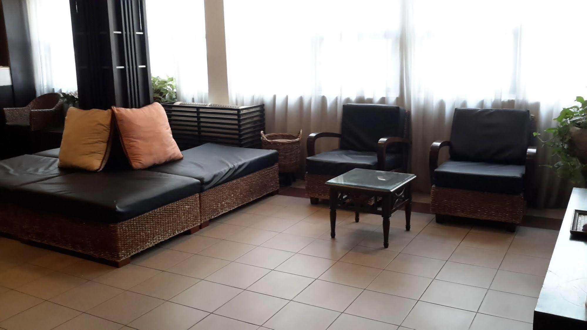The Pavilion Place Hotel Bangkok