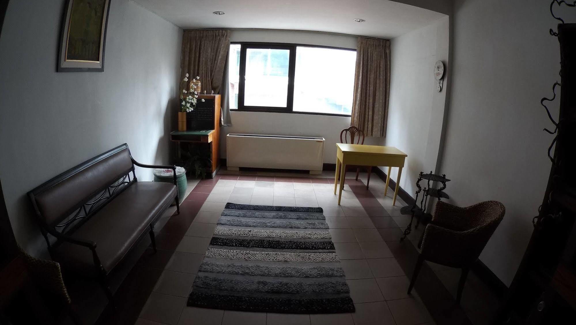 The Pavilion Place 3* Bangkok