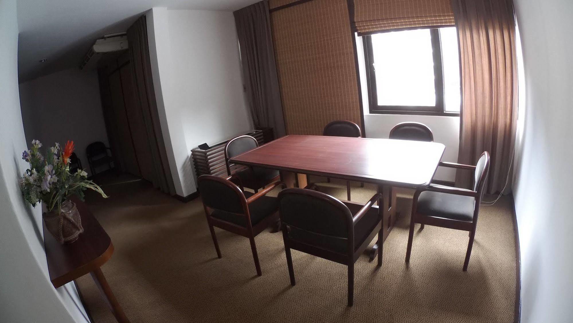 The Pavilion Place 3* Bangkok