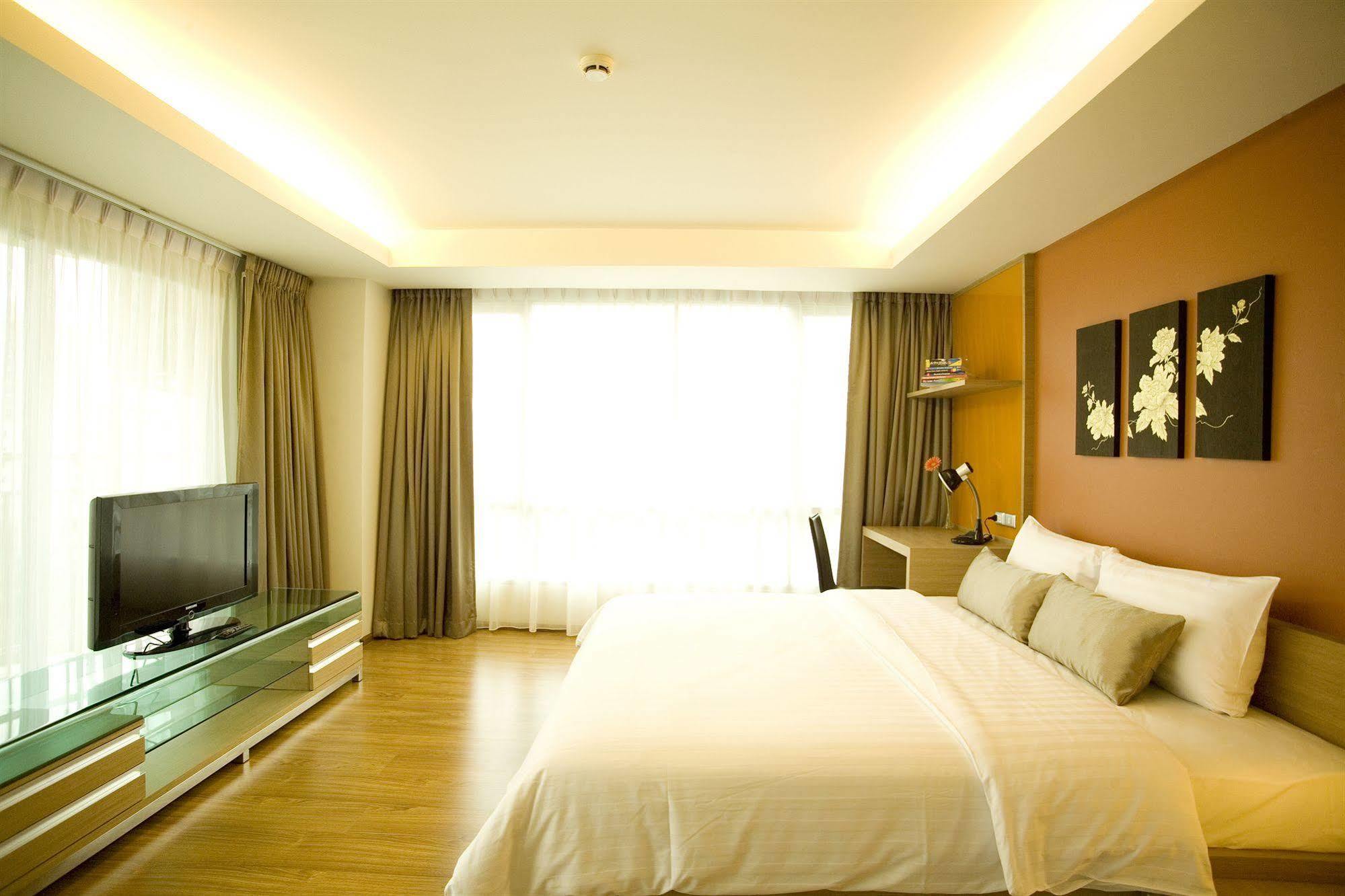 Olive & Sukhumvit 101 3* Bangkok