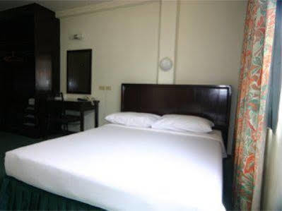Pinnacle Dream Hotel 3*