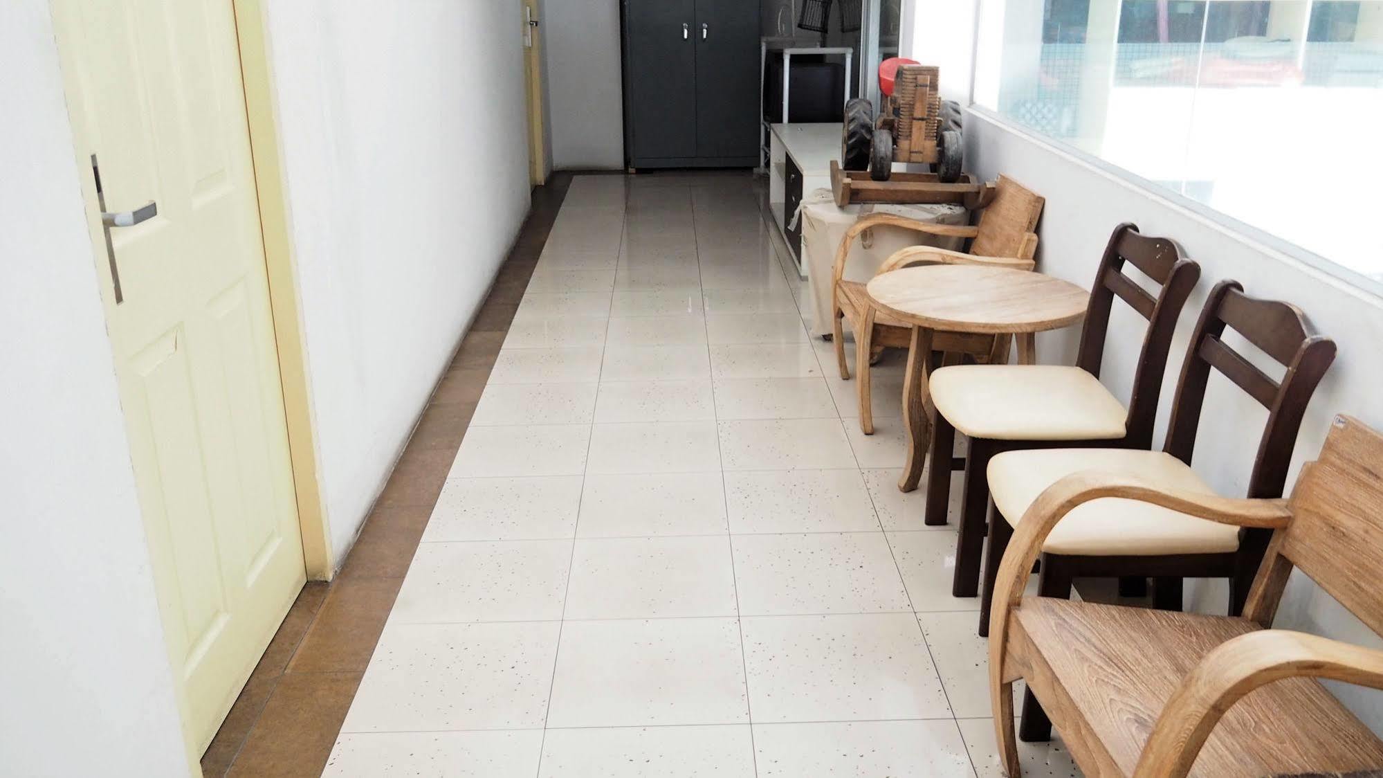 The Boss's Place Sathorn Khách sạn 3*