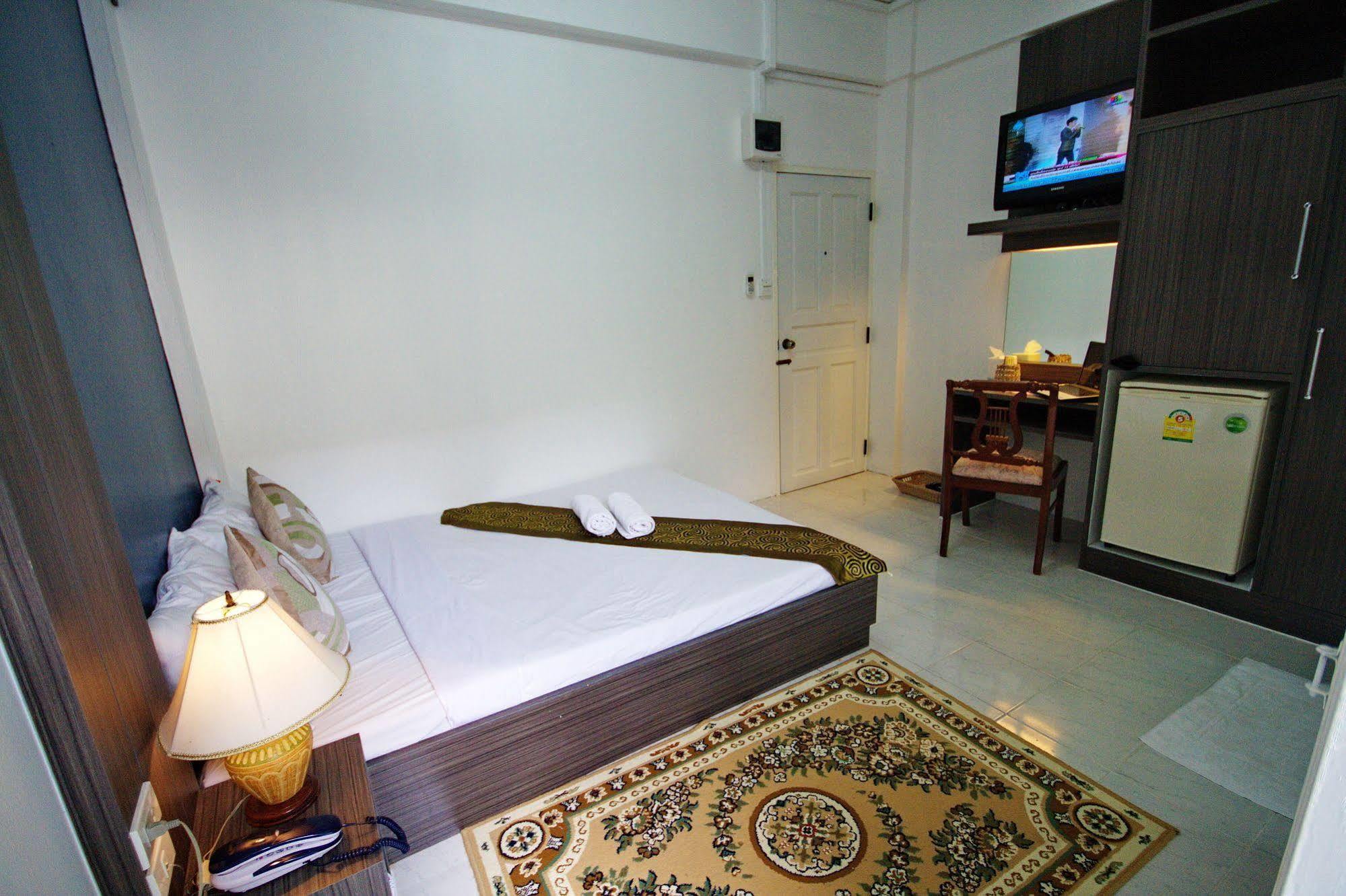 Riski Residencia Bangkok