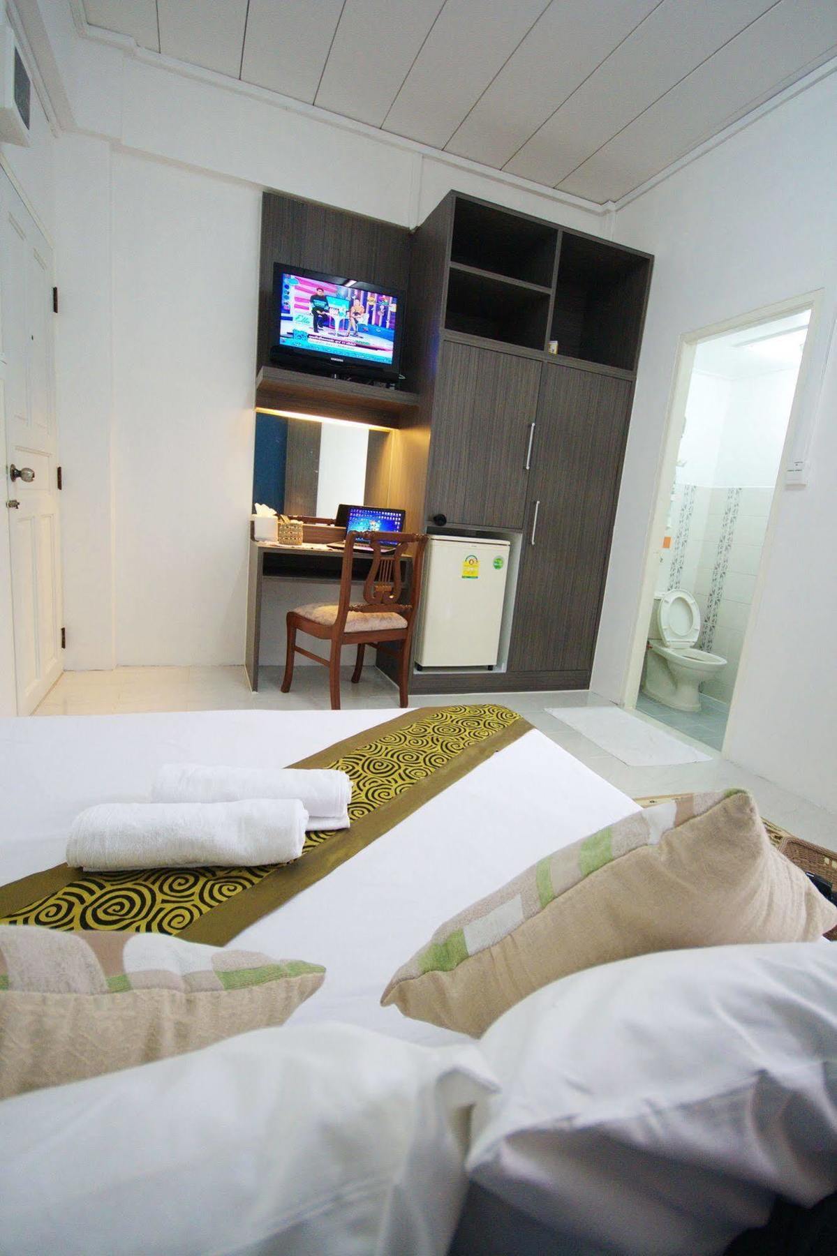 Riski Residencia Bangkok