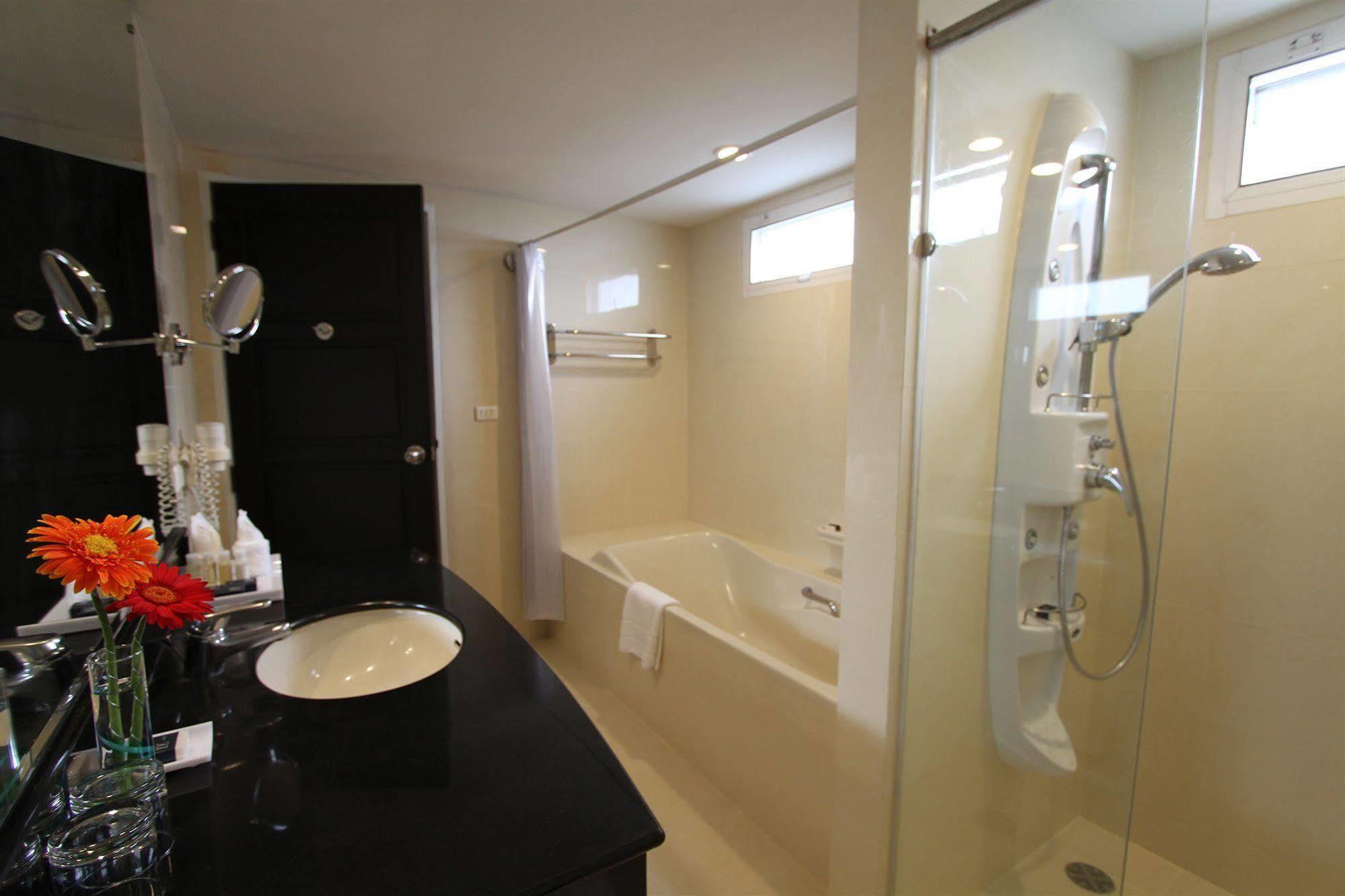 Apartment Gm Complex Bangkok