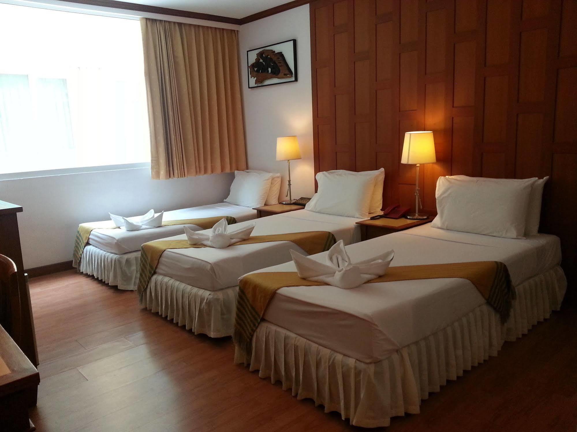 New Siam Riverside - Near Siriraj Hospital Hotel 3*