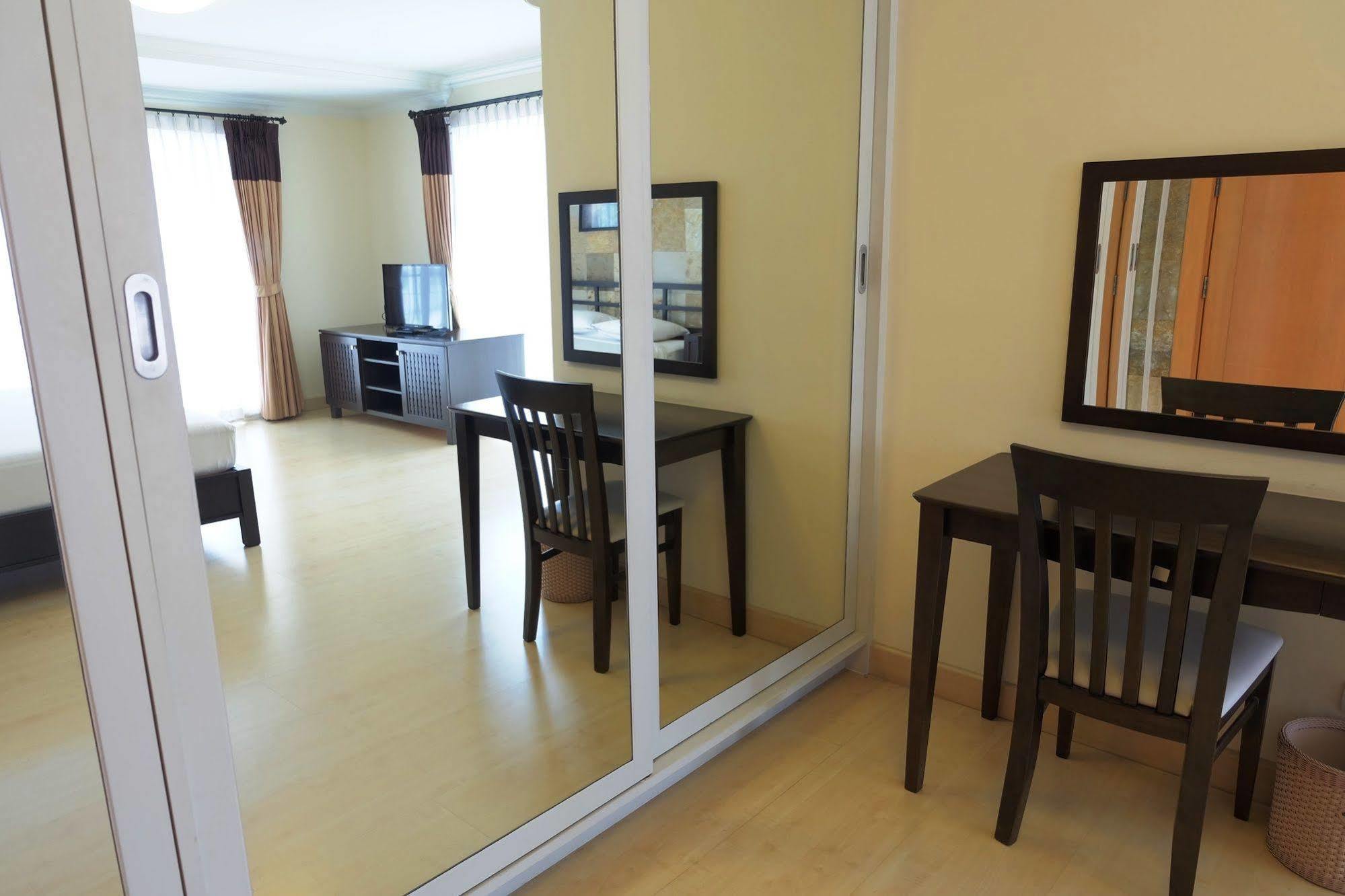 Aparthotel Cnc Heritage Bangkok