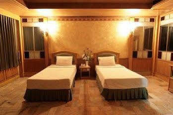 Hotel 13 Coins Bangna Bitec