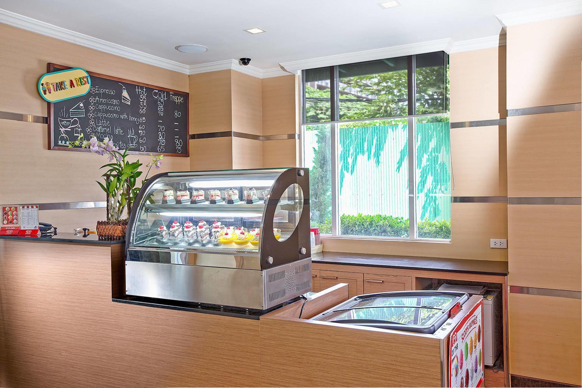 Hotel Oakwood &