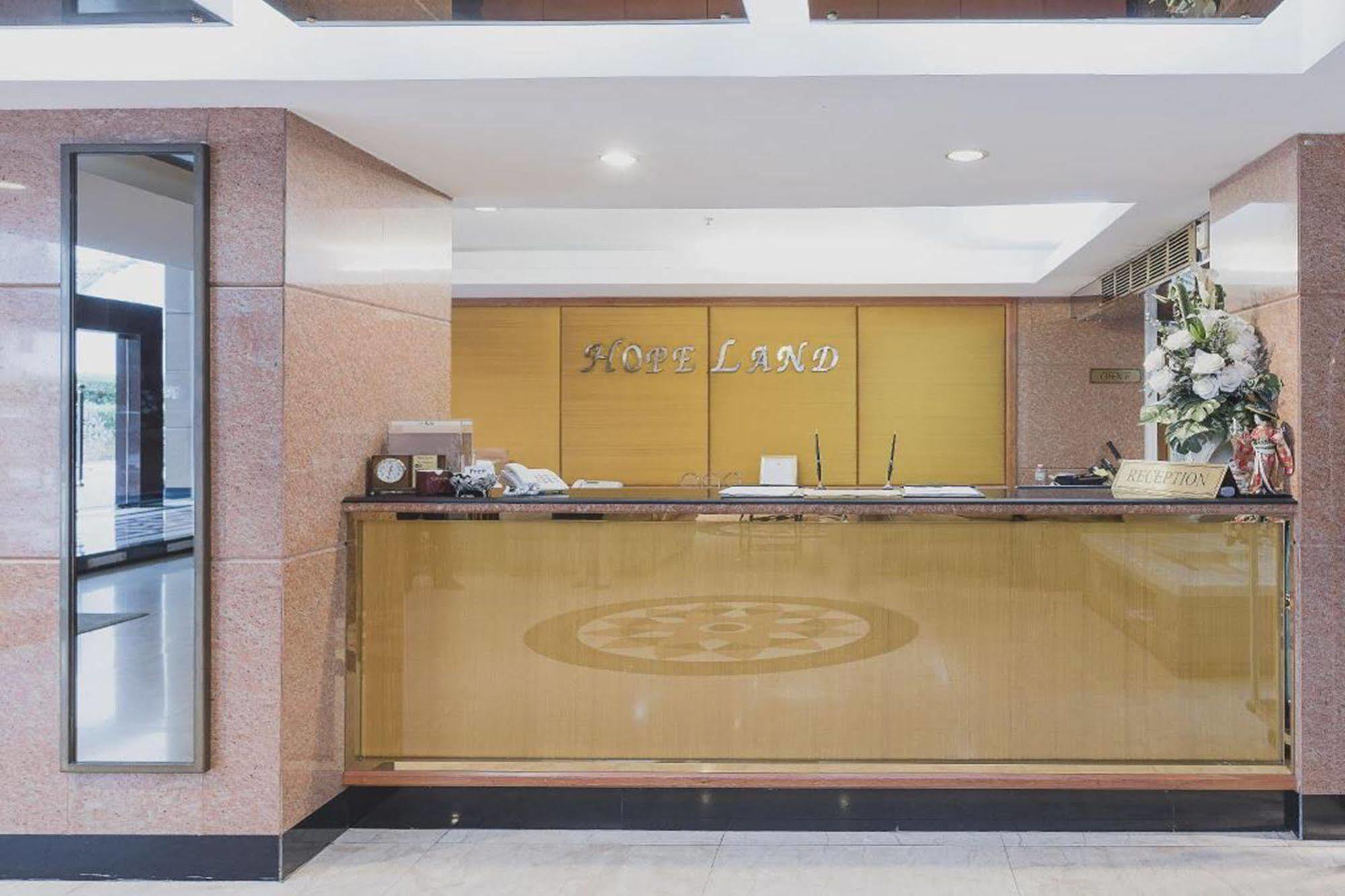 Hope Land Sukhumvit 24 Hotel Bangkok