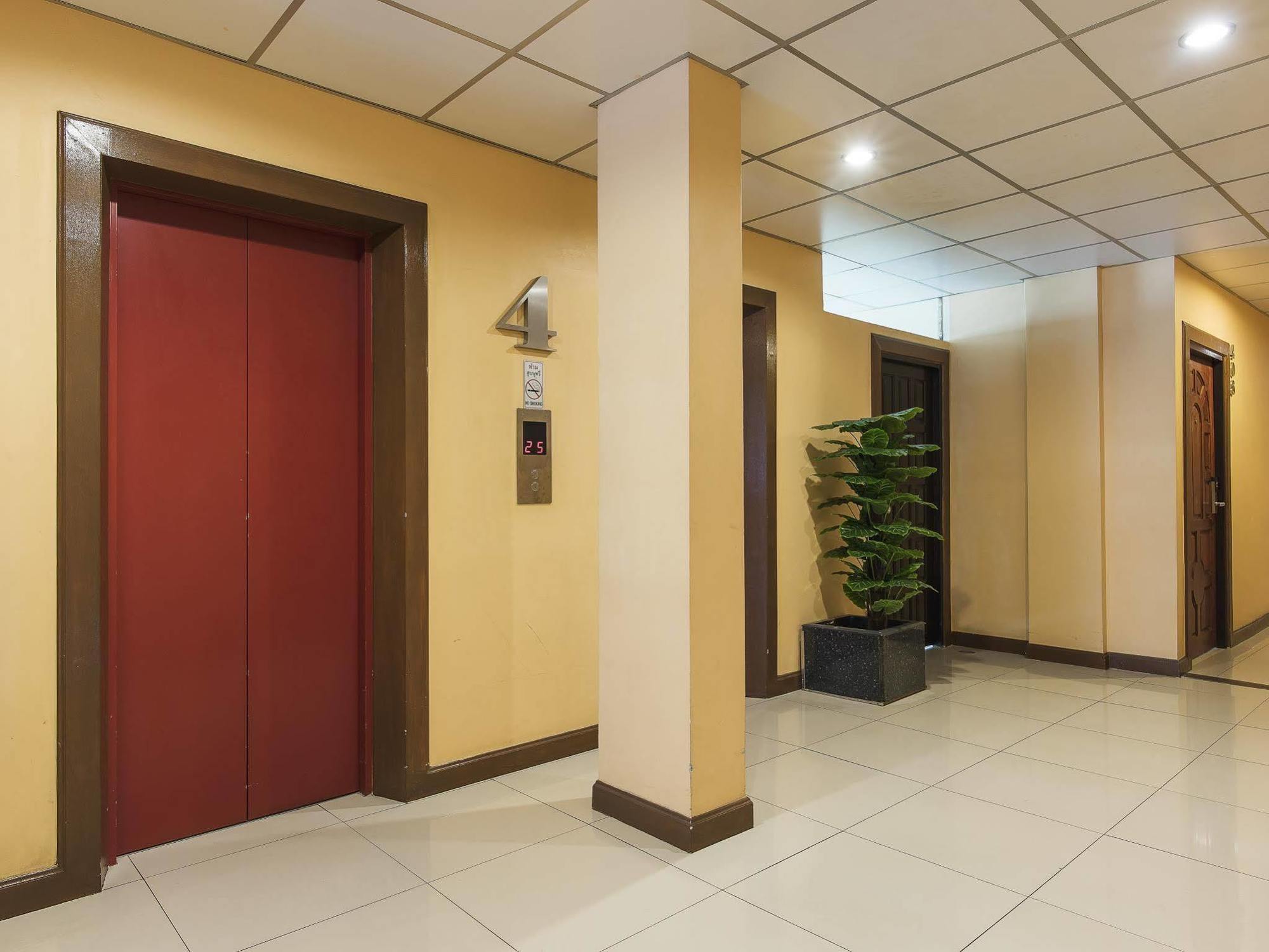 Hotel 61 2*