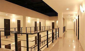 The Atrium Ratchada 13 Aparthotel