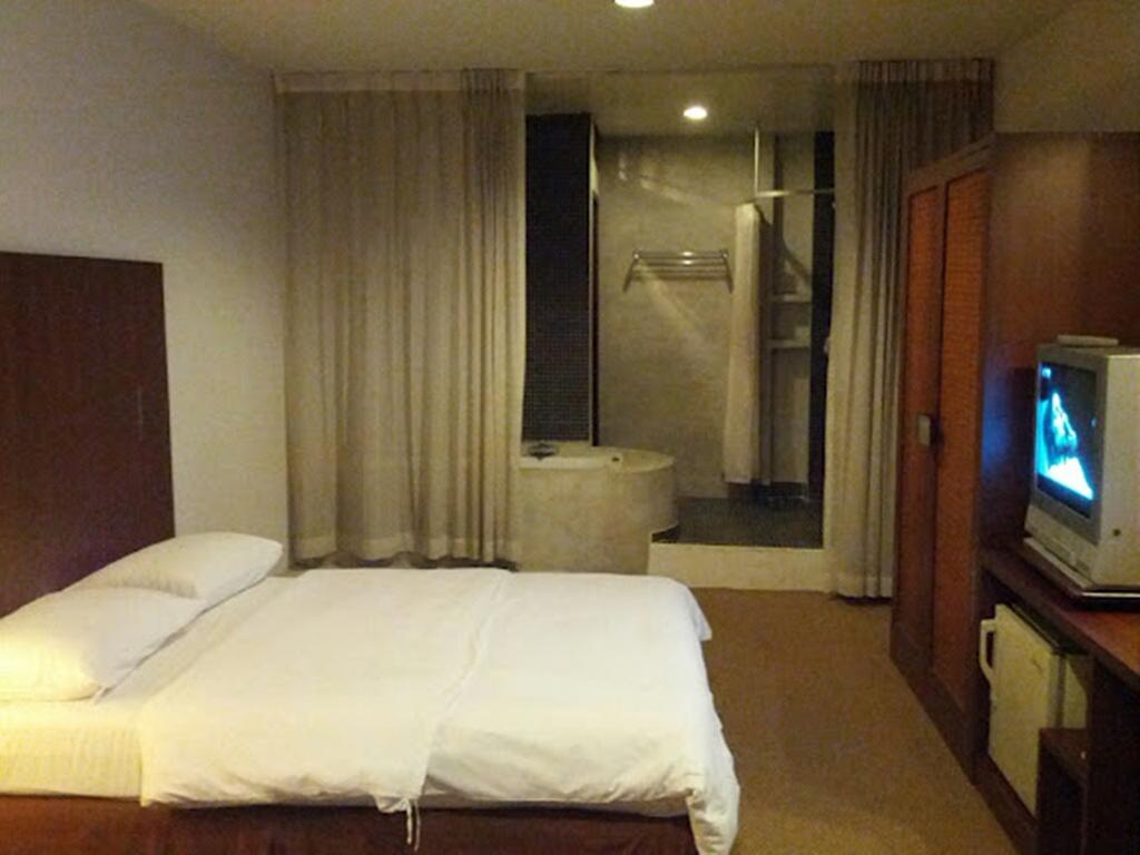The Pavilion Place Hotel Bangkok