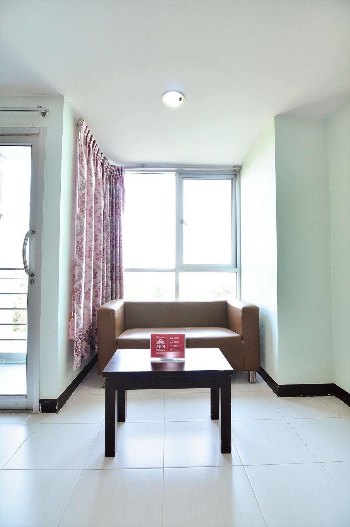 Aryan Hotel