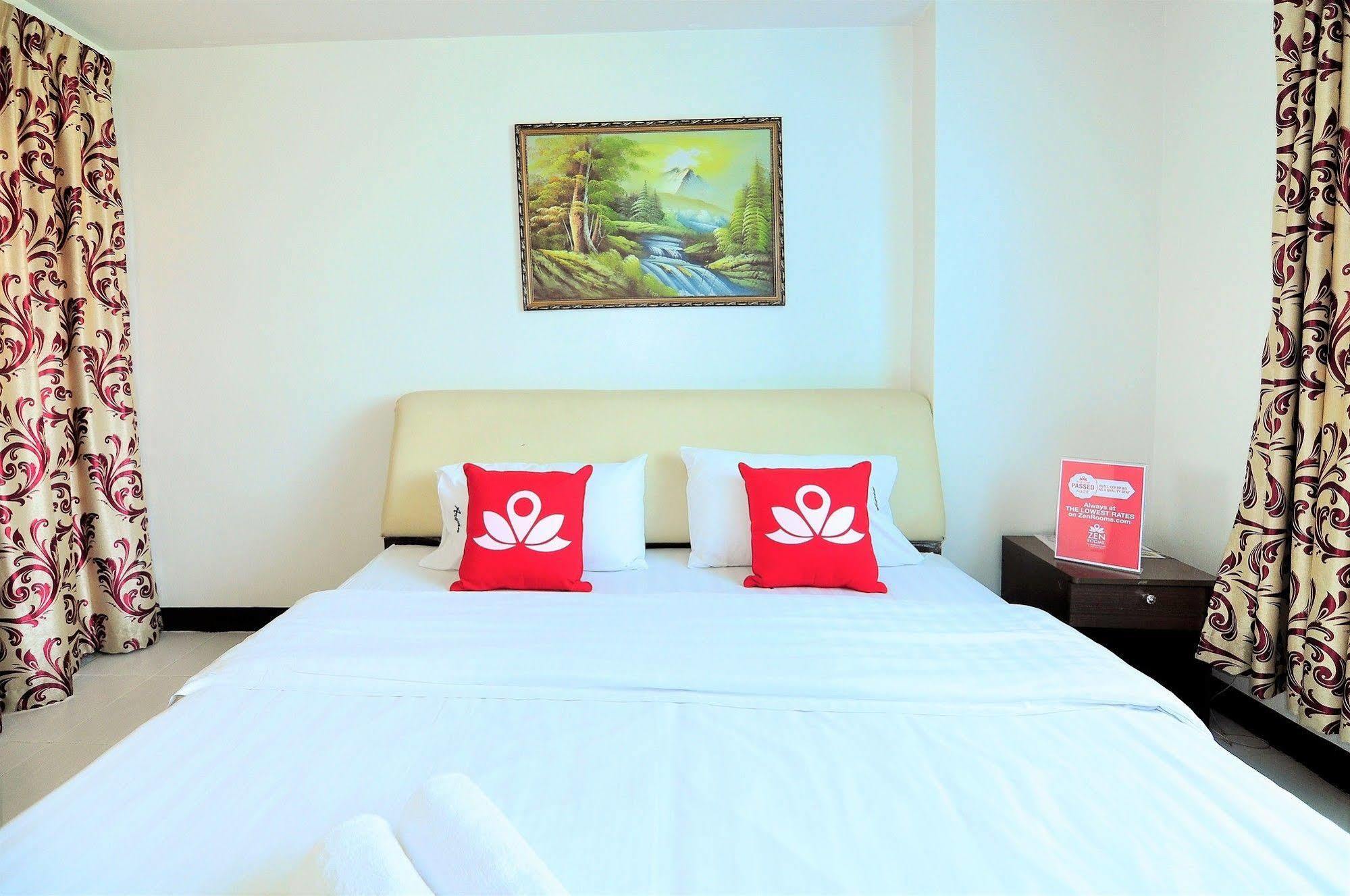 Aryan Hotel