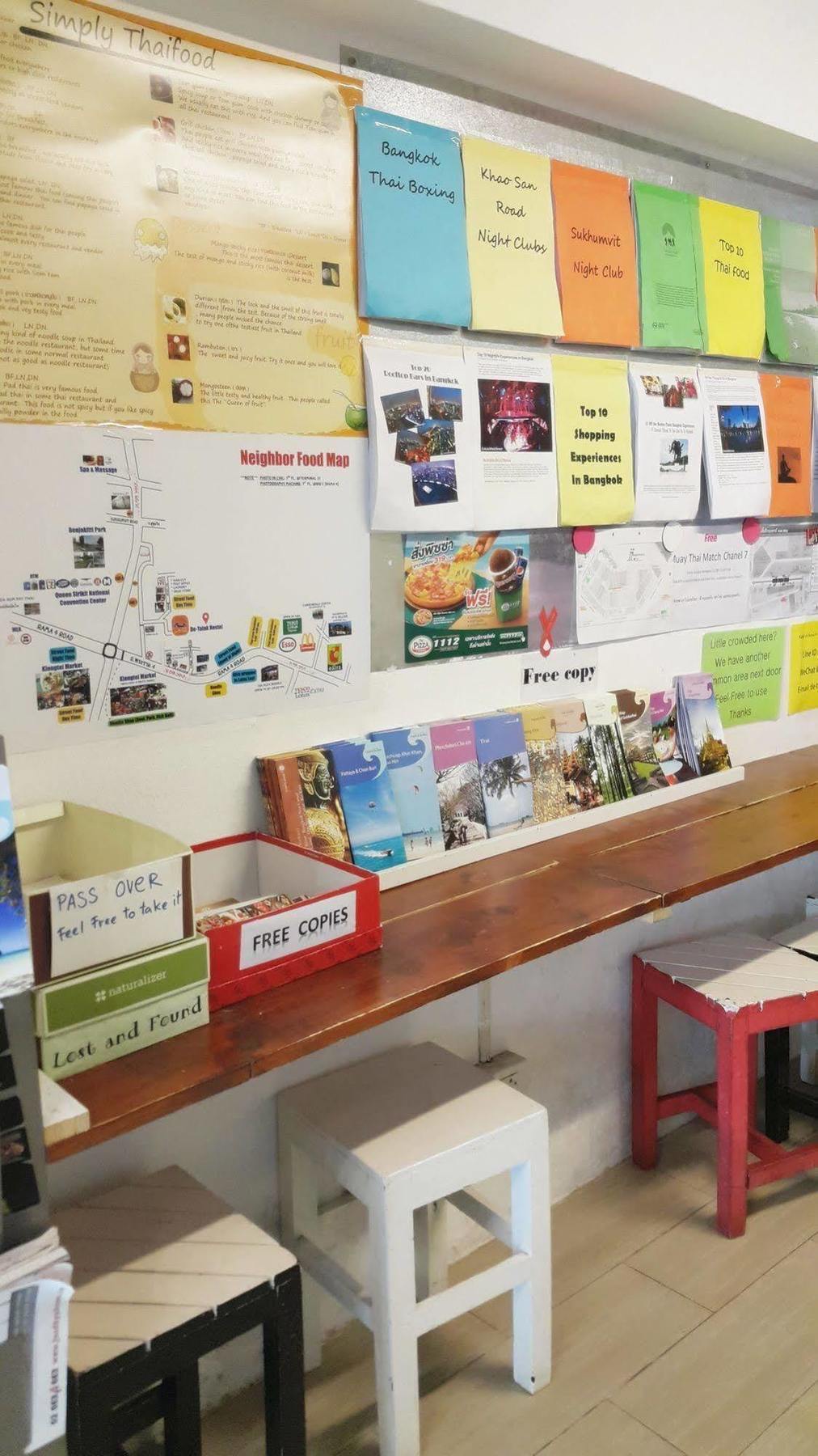 De Talak Hostel Bangkok