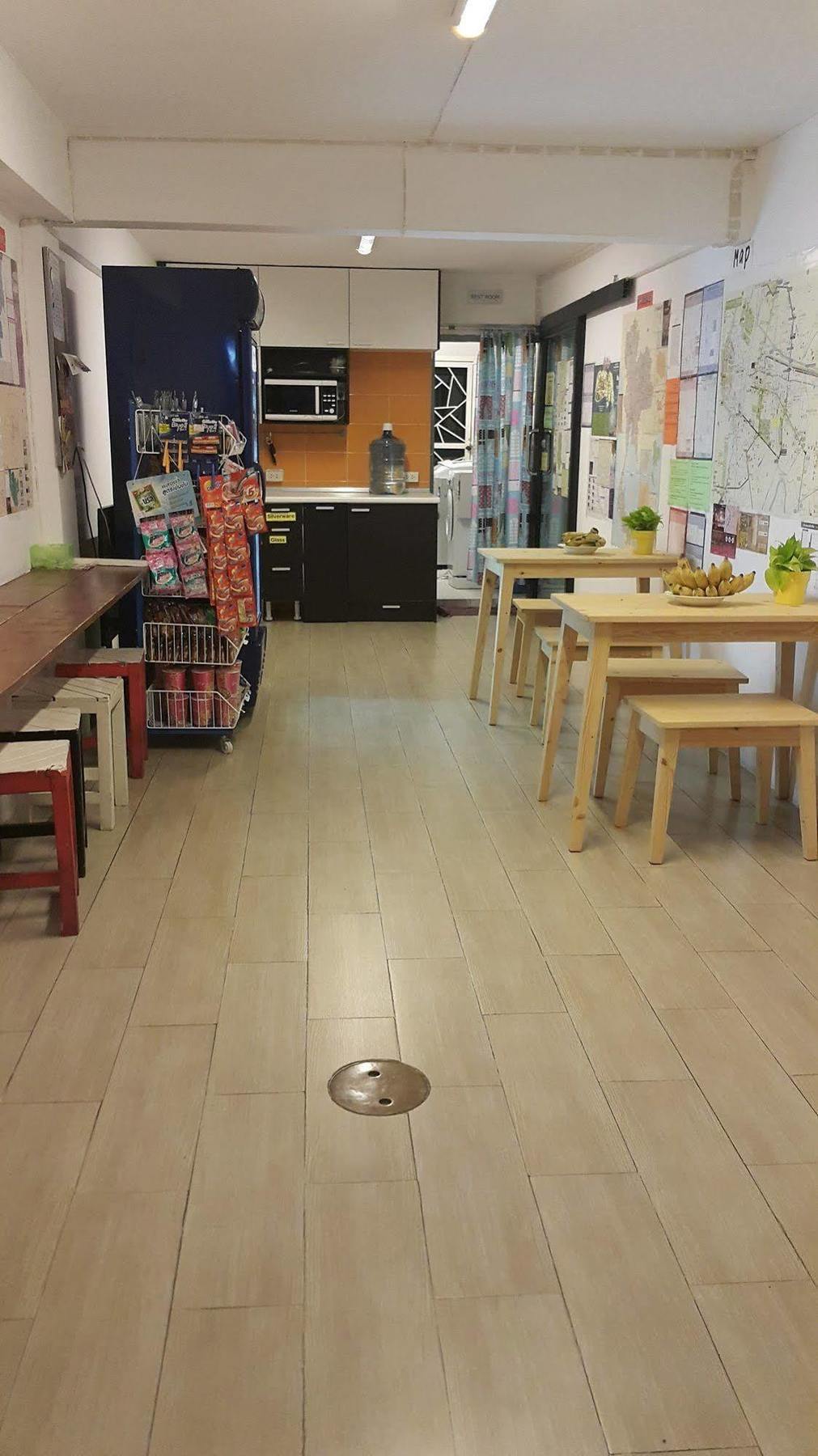 Hostel De Talak