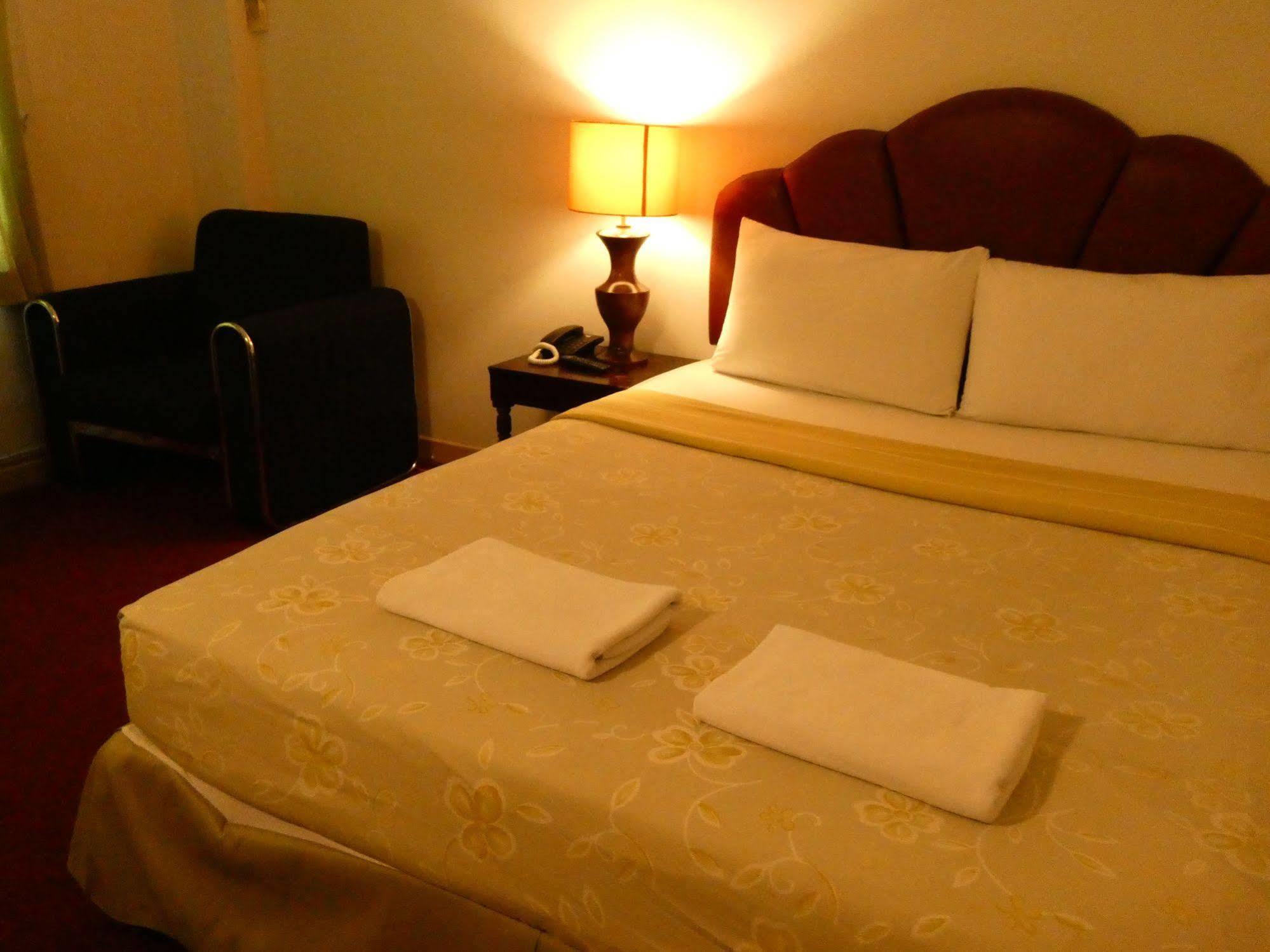 Mango Lagoon Place Hotel