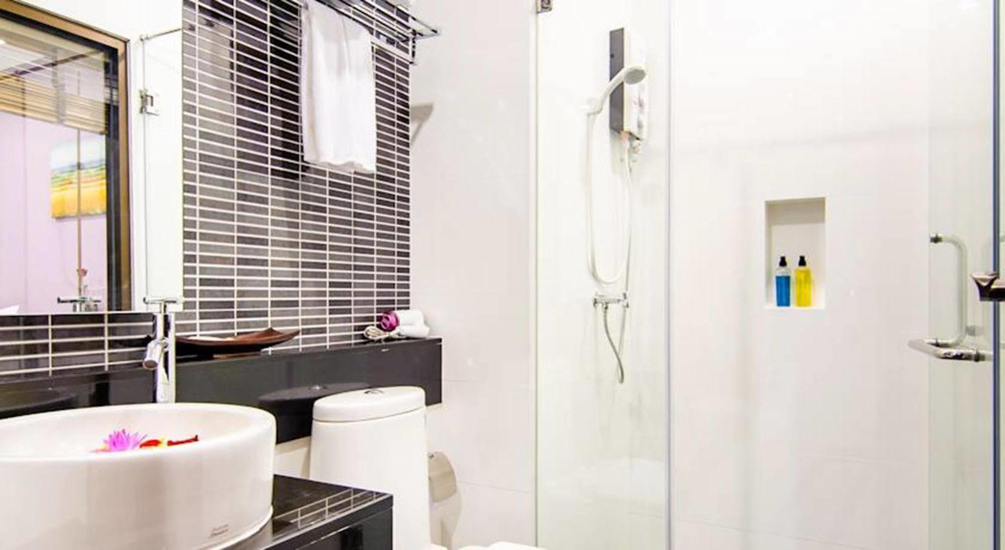 Khách sạn Tara Place 3*