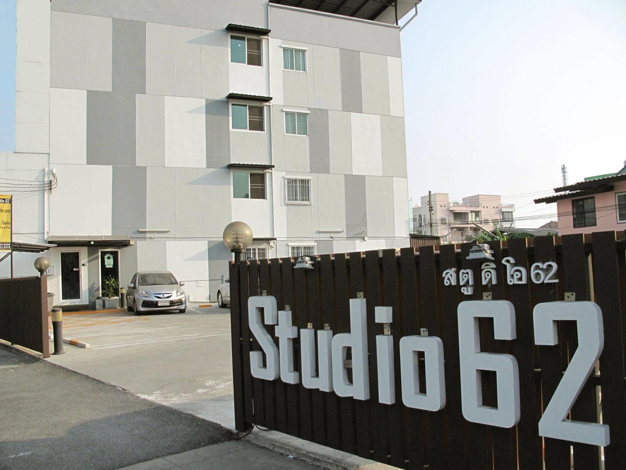 62 Hotel 3*