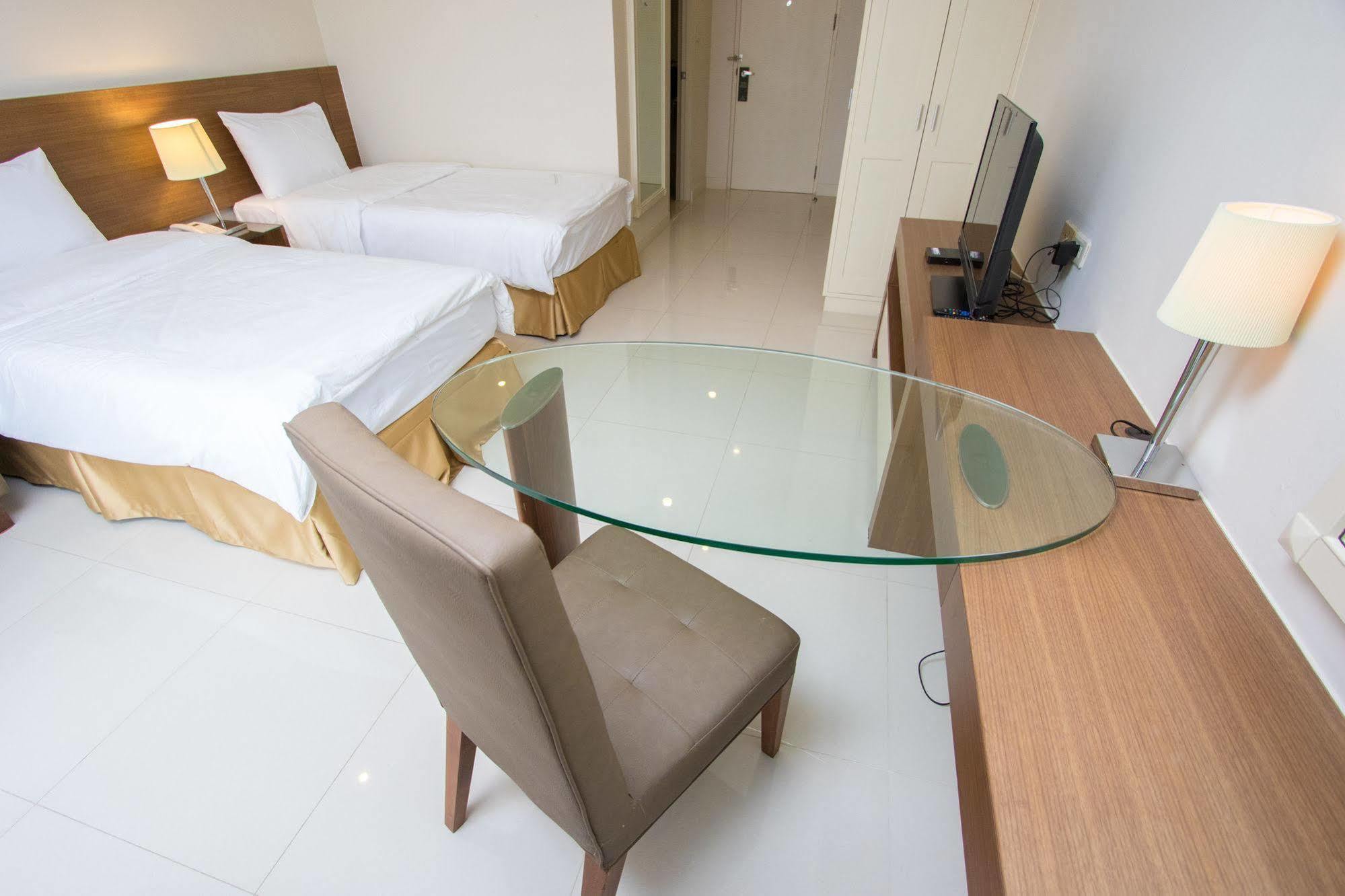 Thomson Huamark Khách sạn