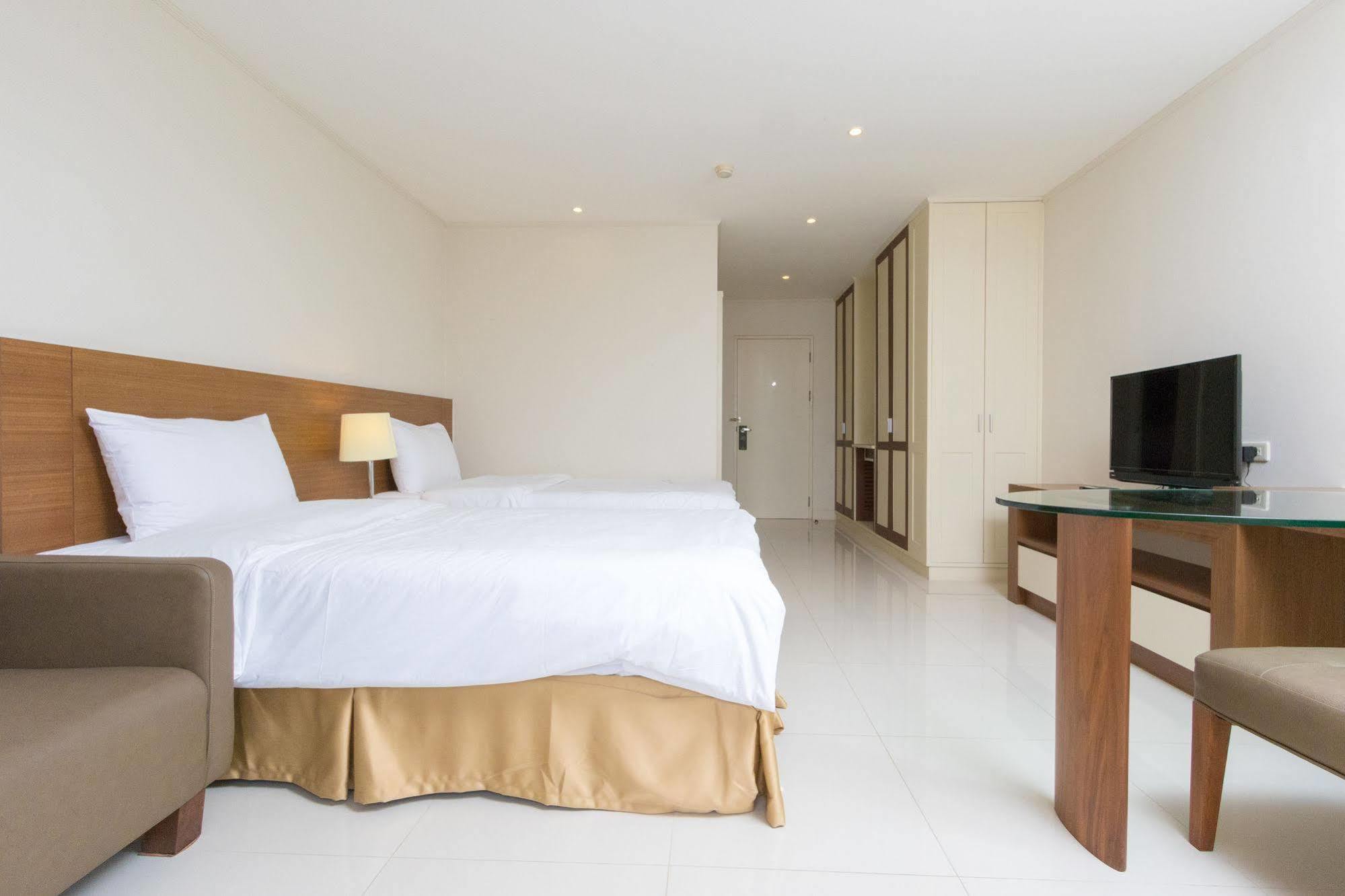Khách sạn Thomson Huamark 4*