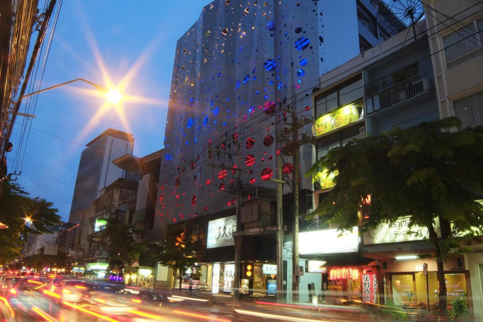 Hotel The Raya Surawong Bangkok