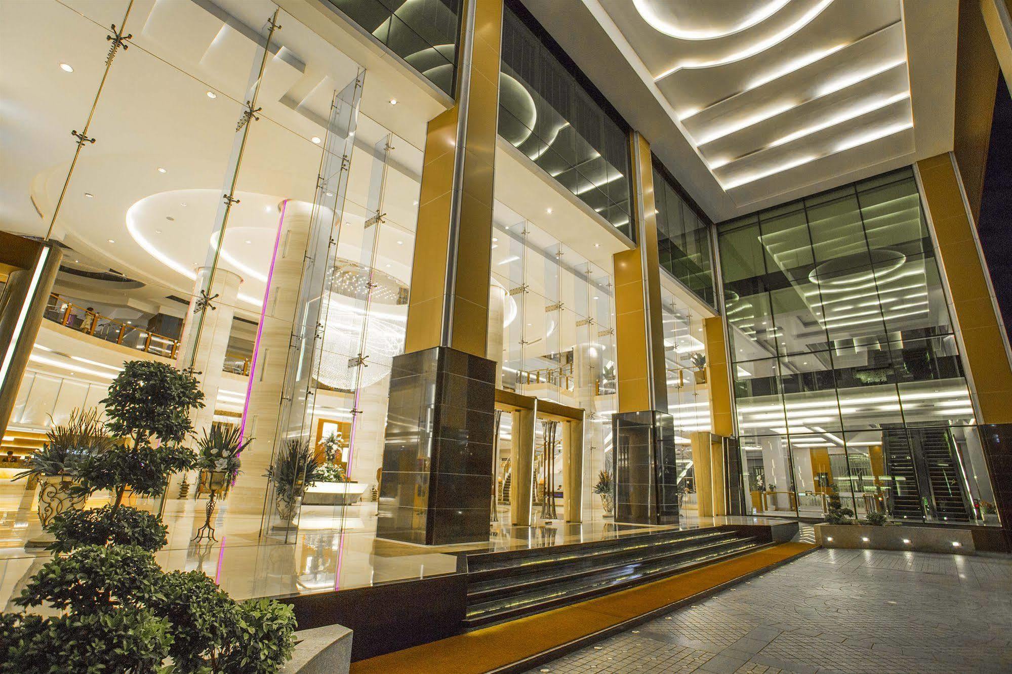 Hotell The Grand Fourwings Convention Bangkok