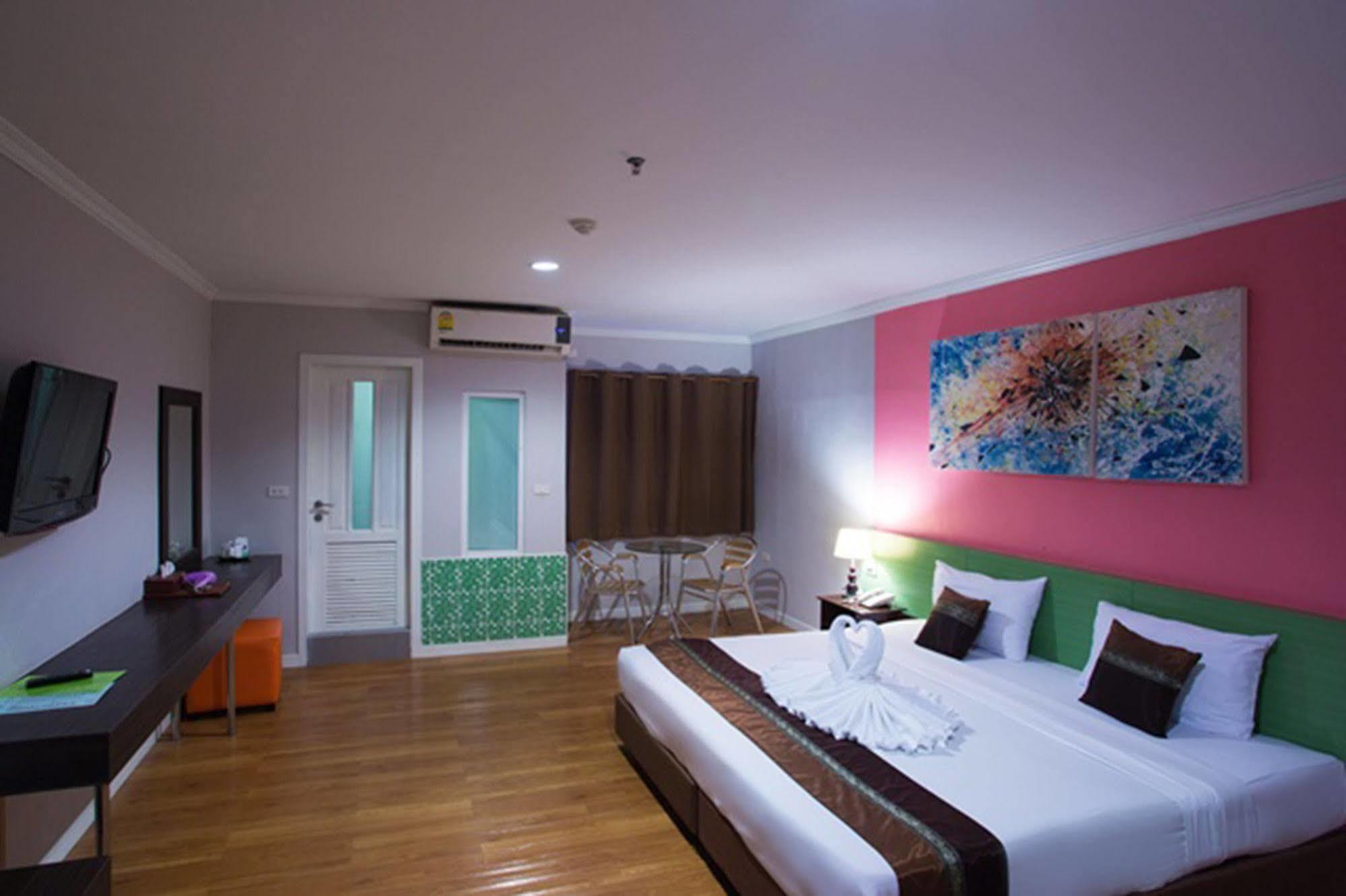 Metro Pratunam Hotel