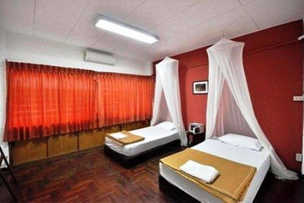 The Urban Age Hostel Bangkok