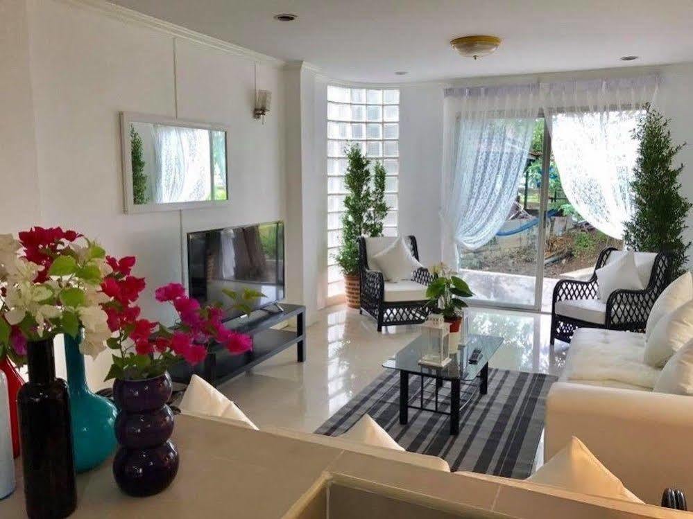Waterside Boutique 3*