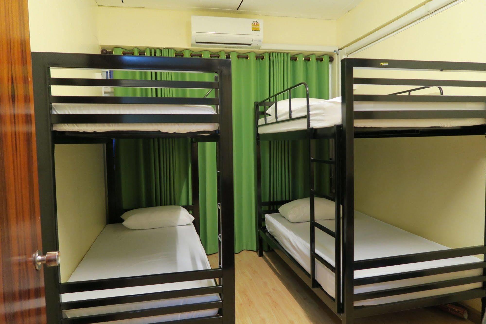 Hostel Red Lips Bangkok