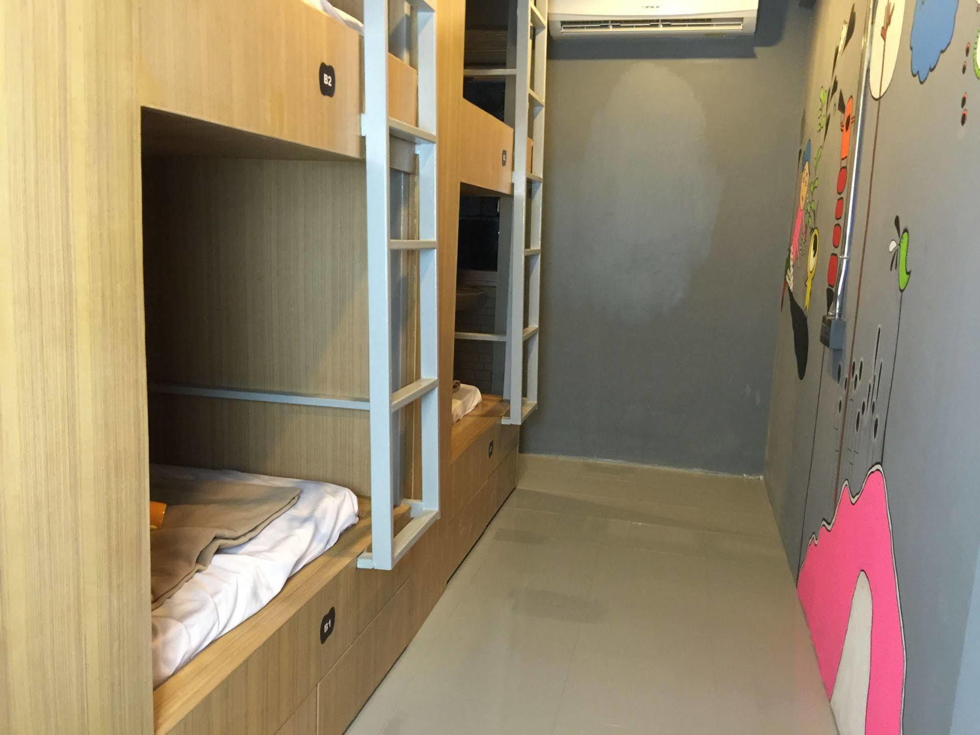 Hotel kapsul Hoot & Ratchada