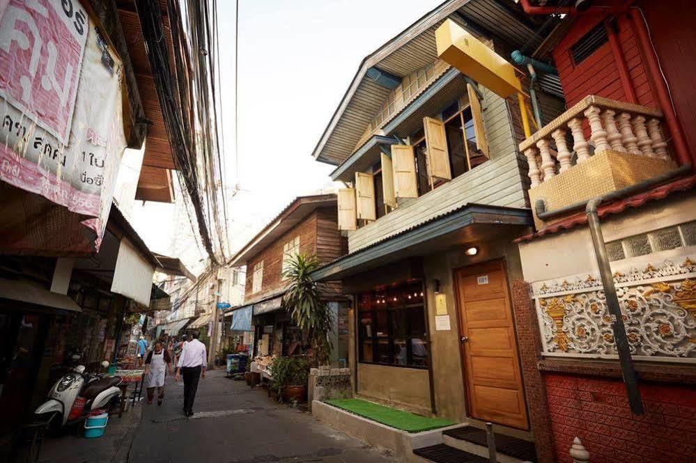 The Local Surasak Hostal Bangkok