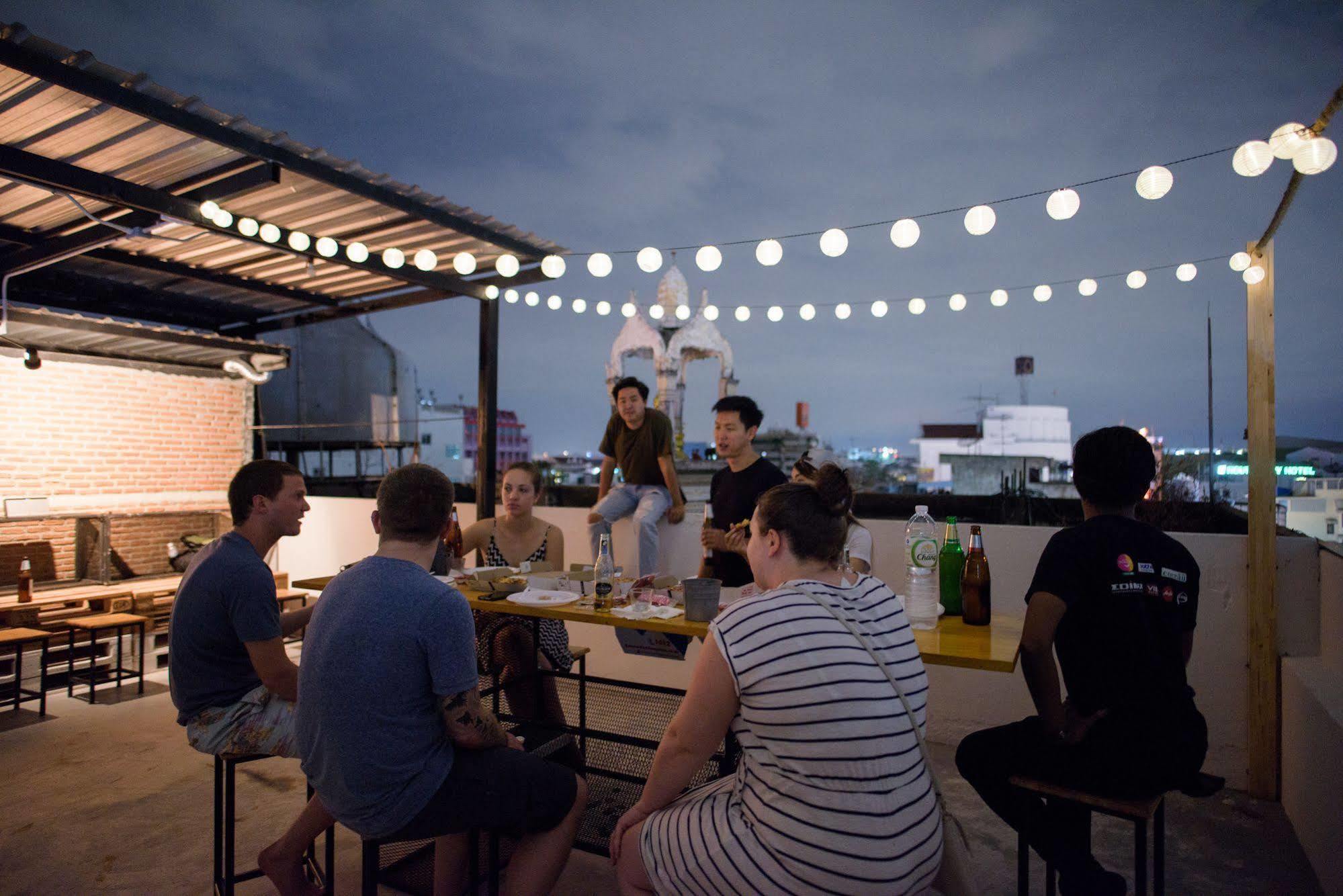 Warm White Bangkok