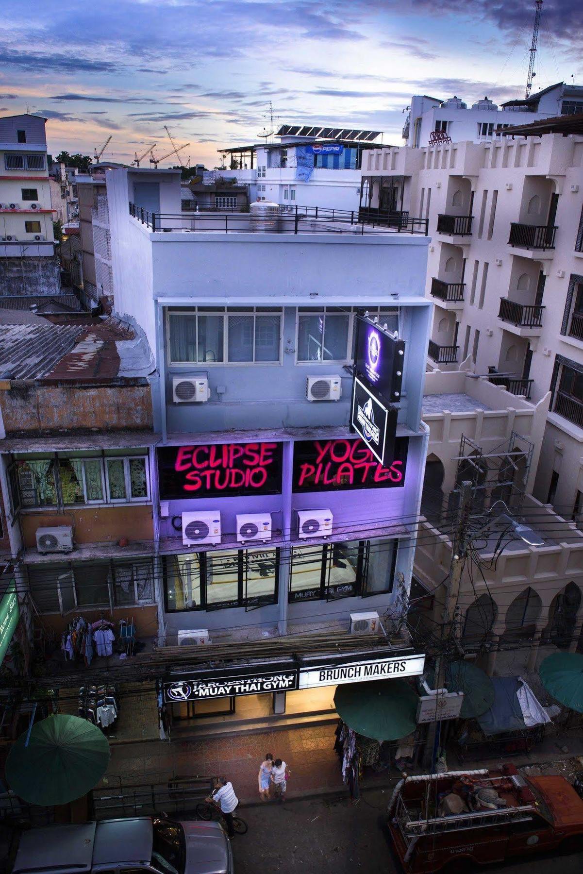 Oyo 783 Brunch Marker Cafe & Hotel