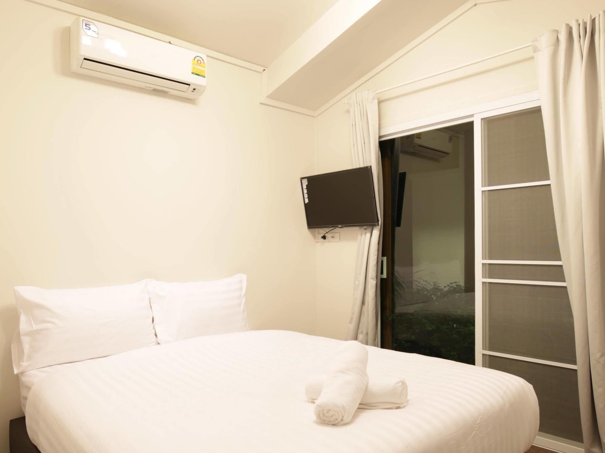 Resort M - Bts Onnut Bangkok
