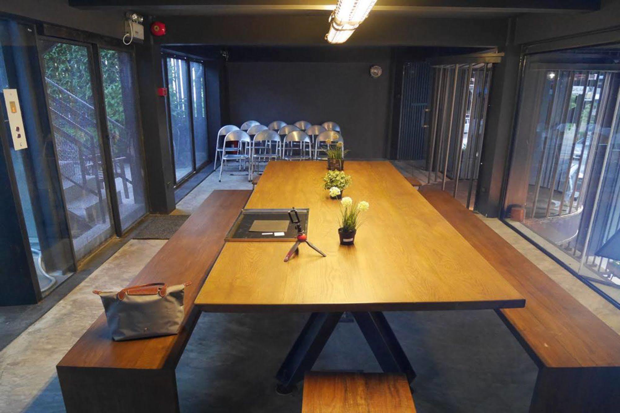 Hostel Sook Station *