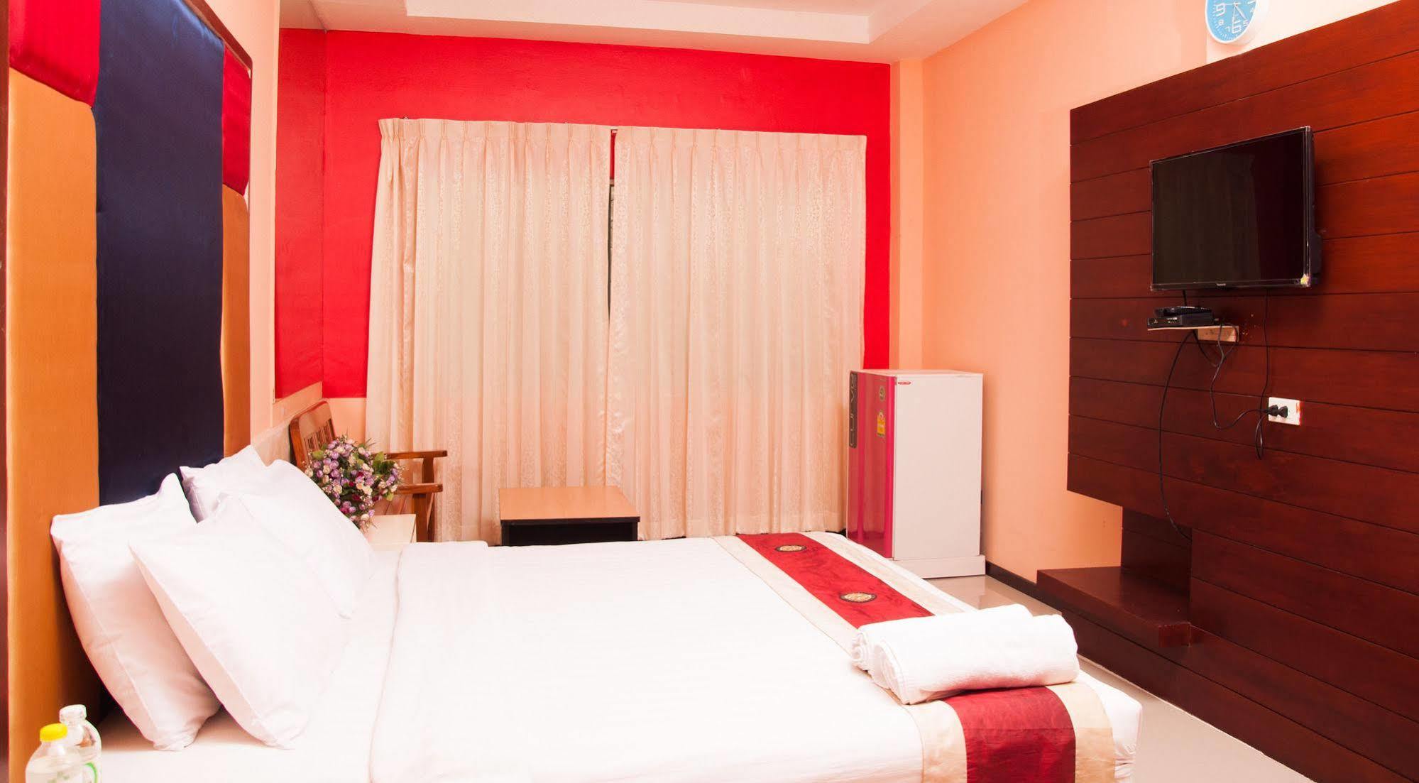 Le Platinum nhà trọ Bangkok