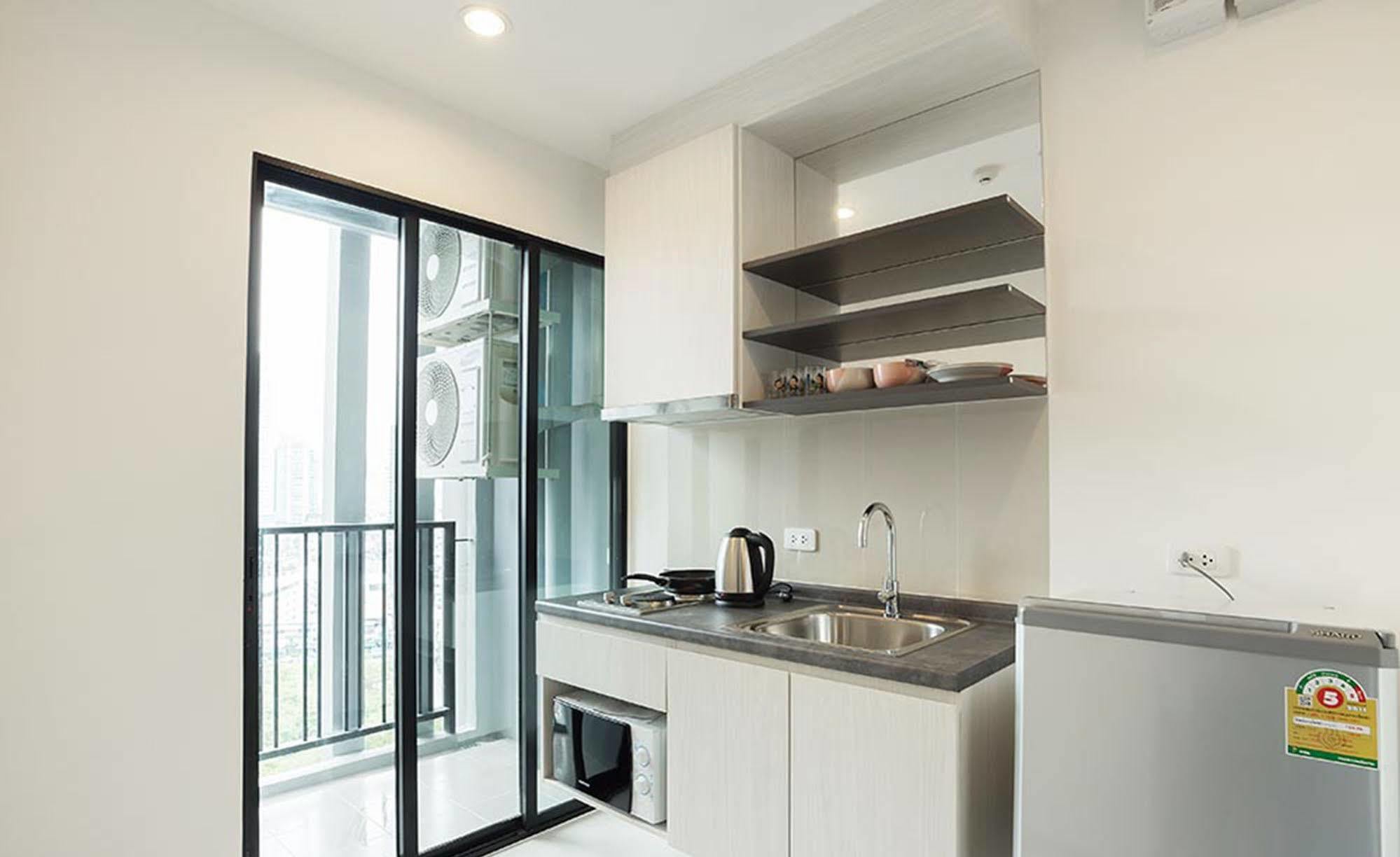Hotel The Base Park West By Favstay