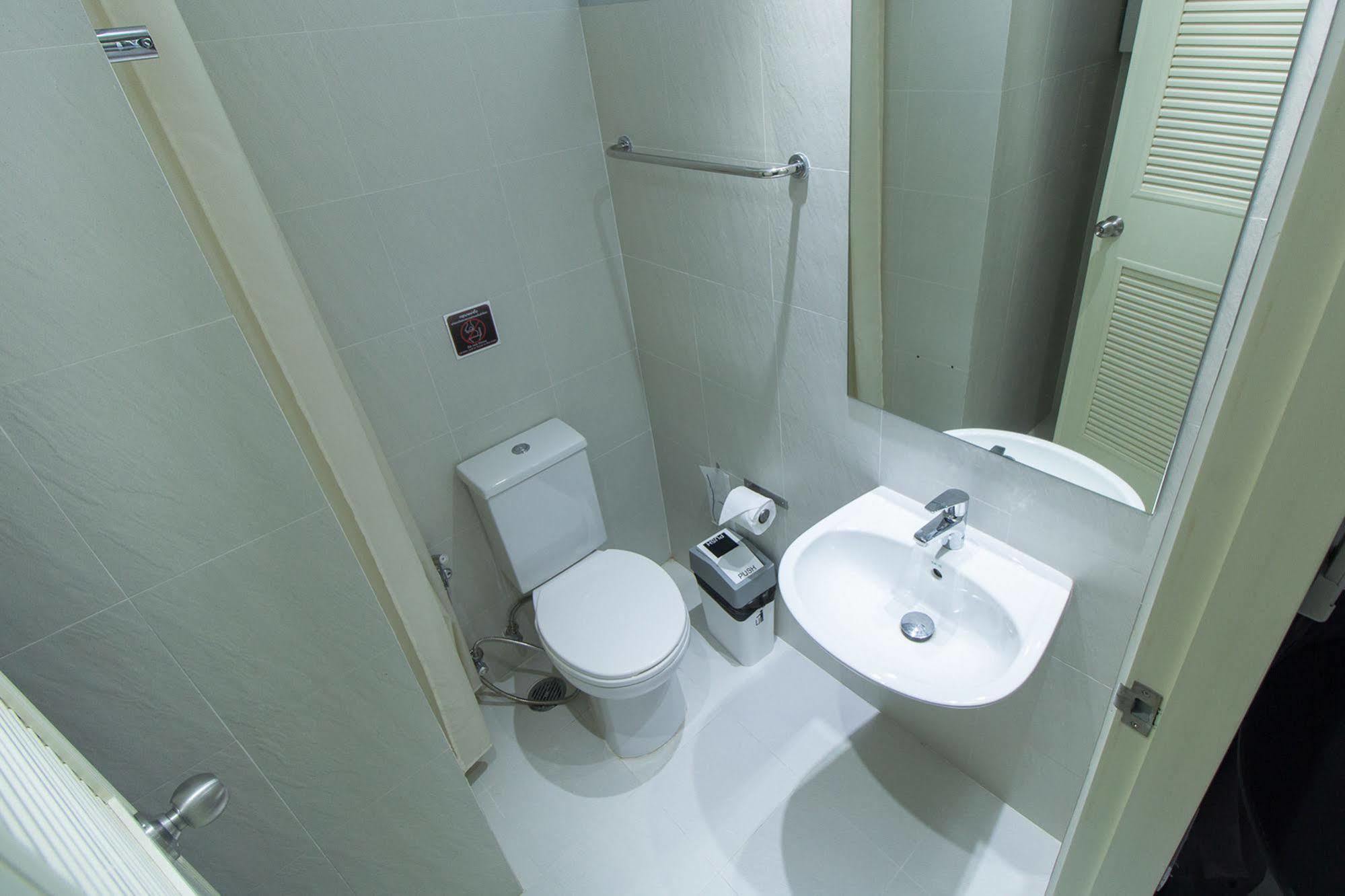 Zen Yaowarat Soi 7 Hotel 3*