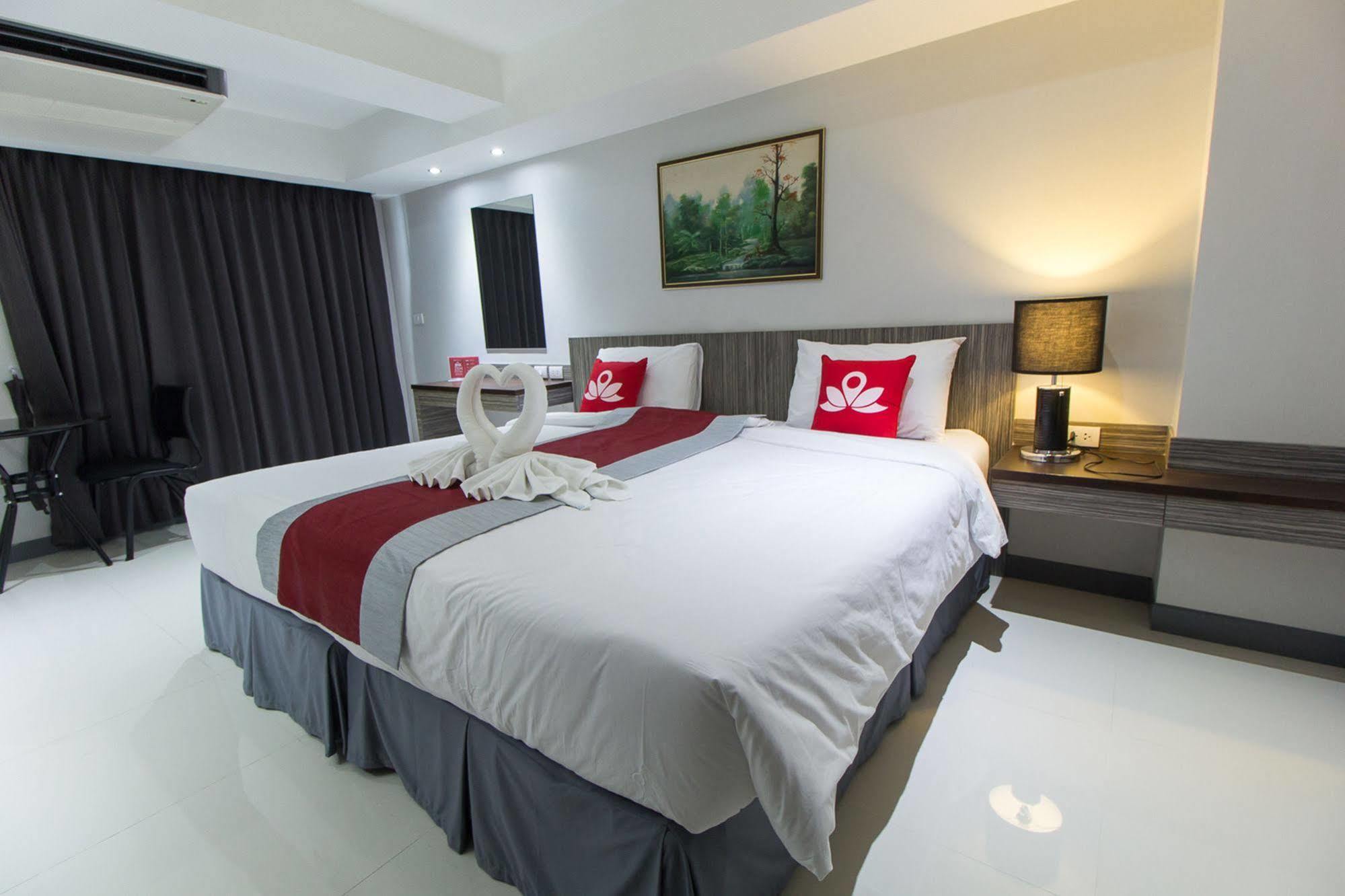 Zen Yaowarat Soi 7 Hotel 3*