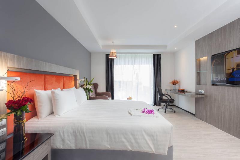 Hotel Grand 5 & Plaza Sukhumvit 4*