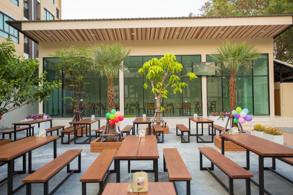 Alisha Court & 4* Bangkok