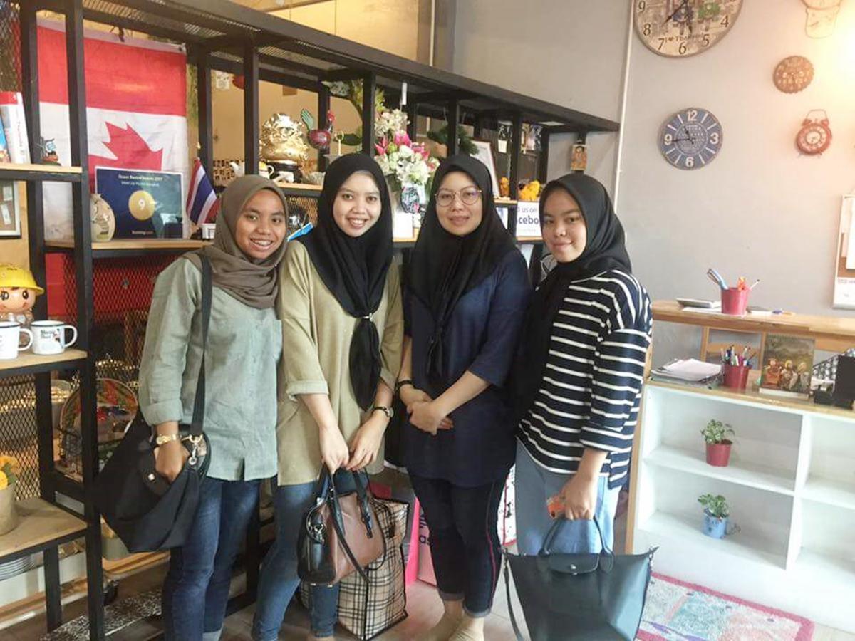 Meet Up * Bangkok