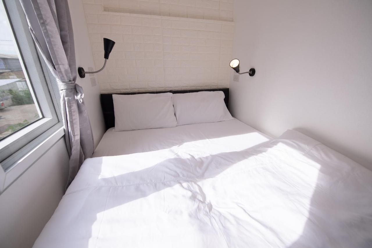 Hoppers Place Donmuang Hostel