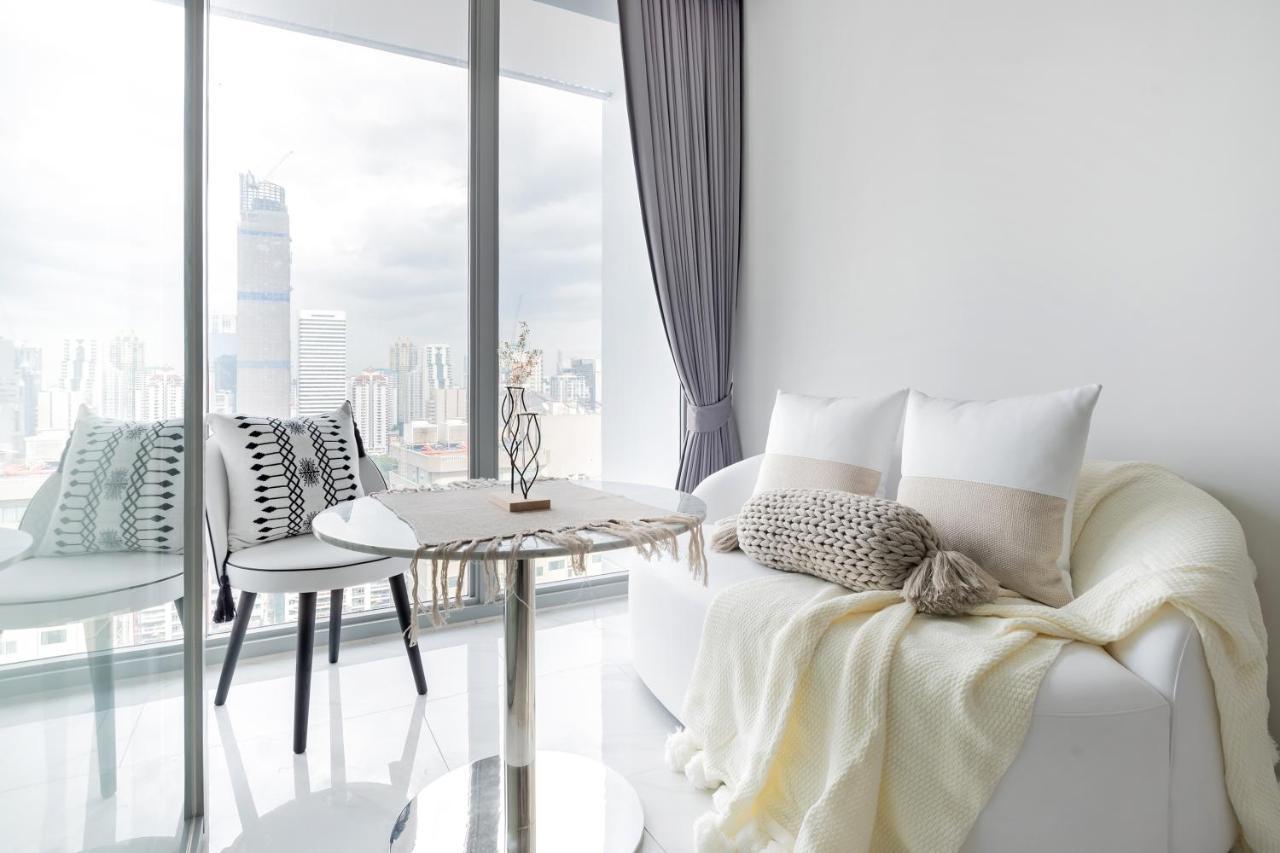 Hyde Sukhumvit 11 By Favstay